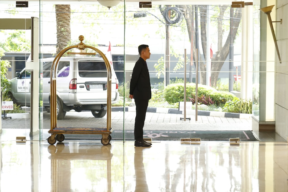 Arion Suites Hotel Kemang 6/20