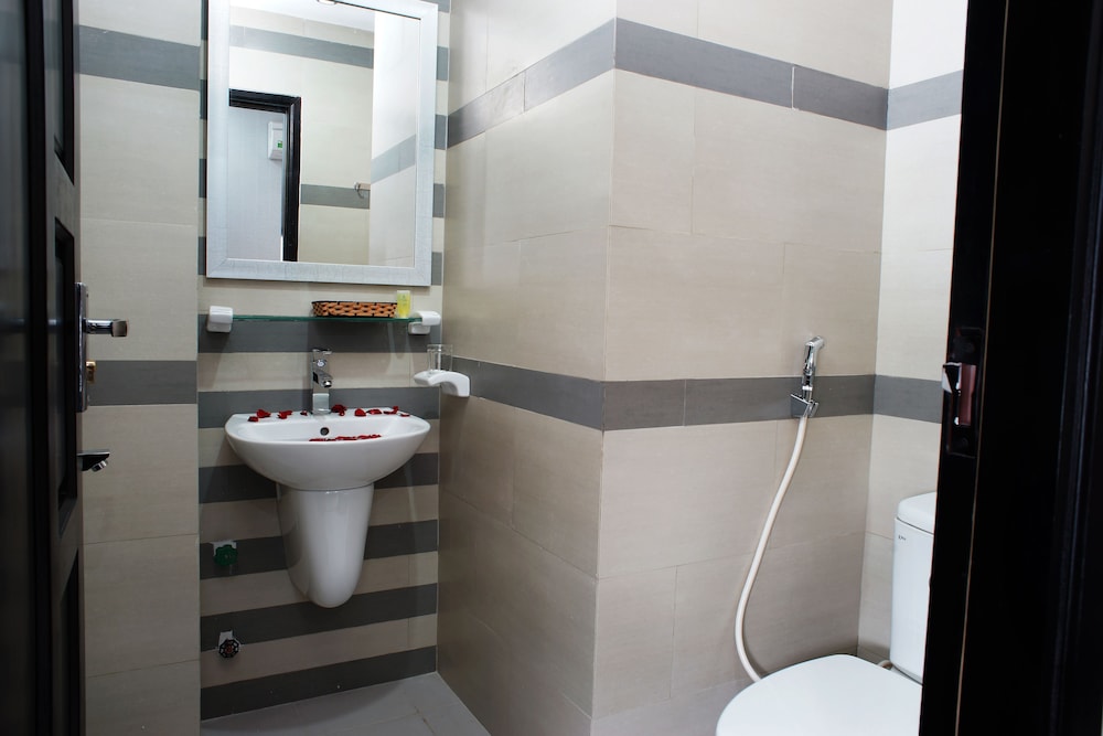 Ha Noi Blue Hotel 12/50