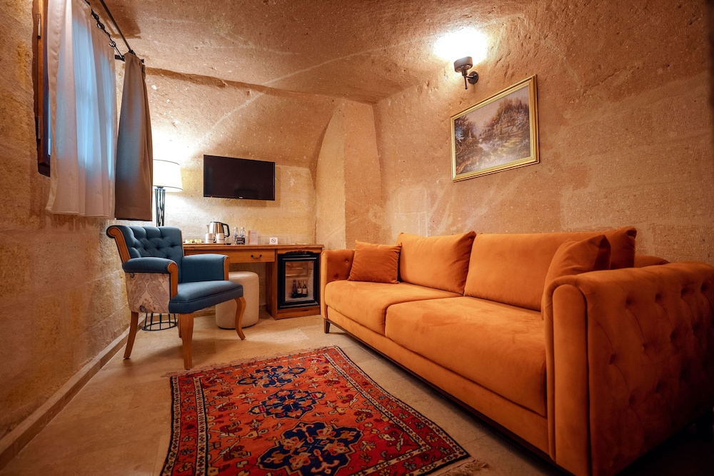 Misty Cave Hotel 29/50