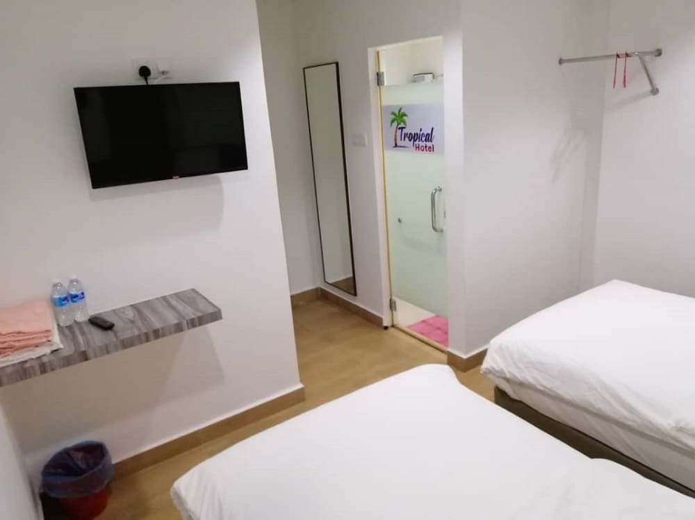 Tropical Hotel at Kota Damansara 14/26