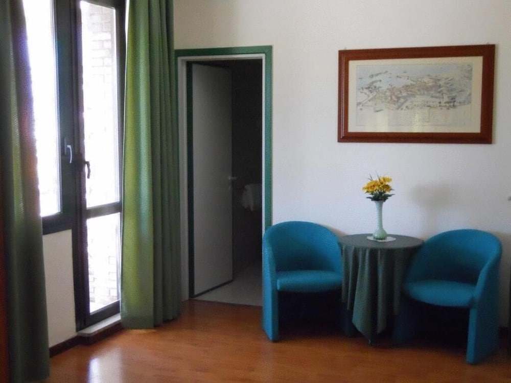 Hotel Traghetto 17/25
