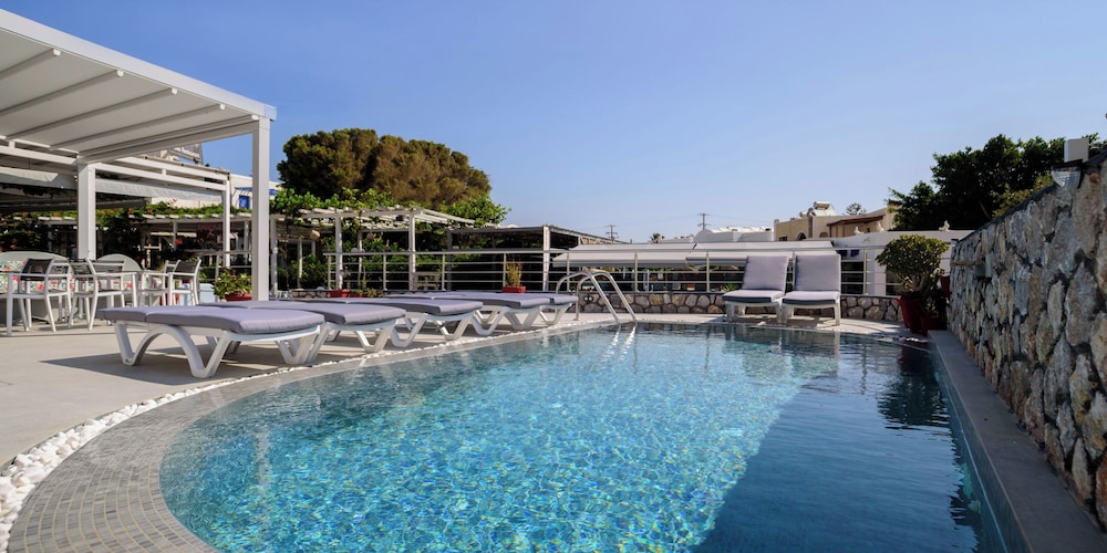 Akis Hotel 44/50