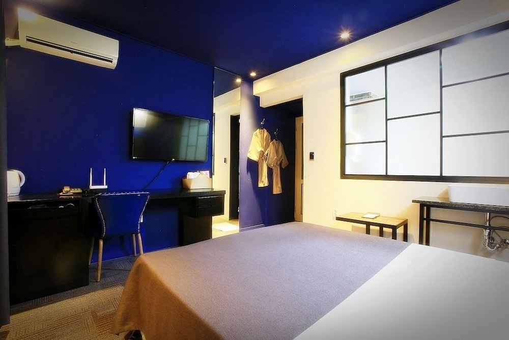 Chuncheon Urbane Hotel 24/36