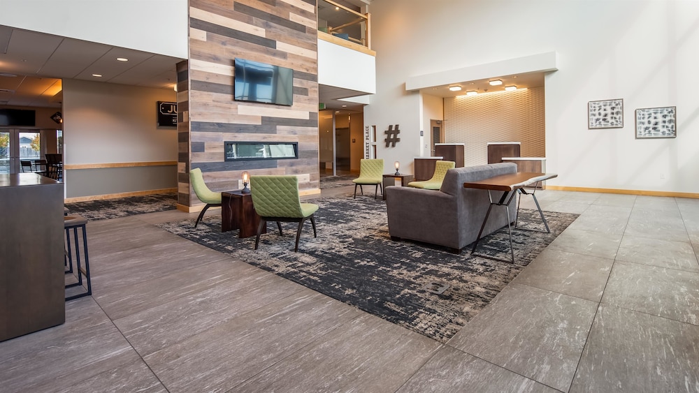 Best Western Plus Peppertree Nampa Civic Center Inn 28/47