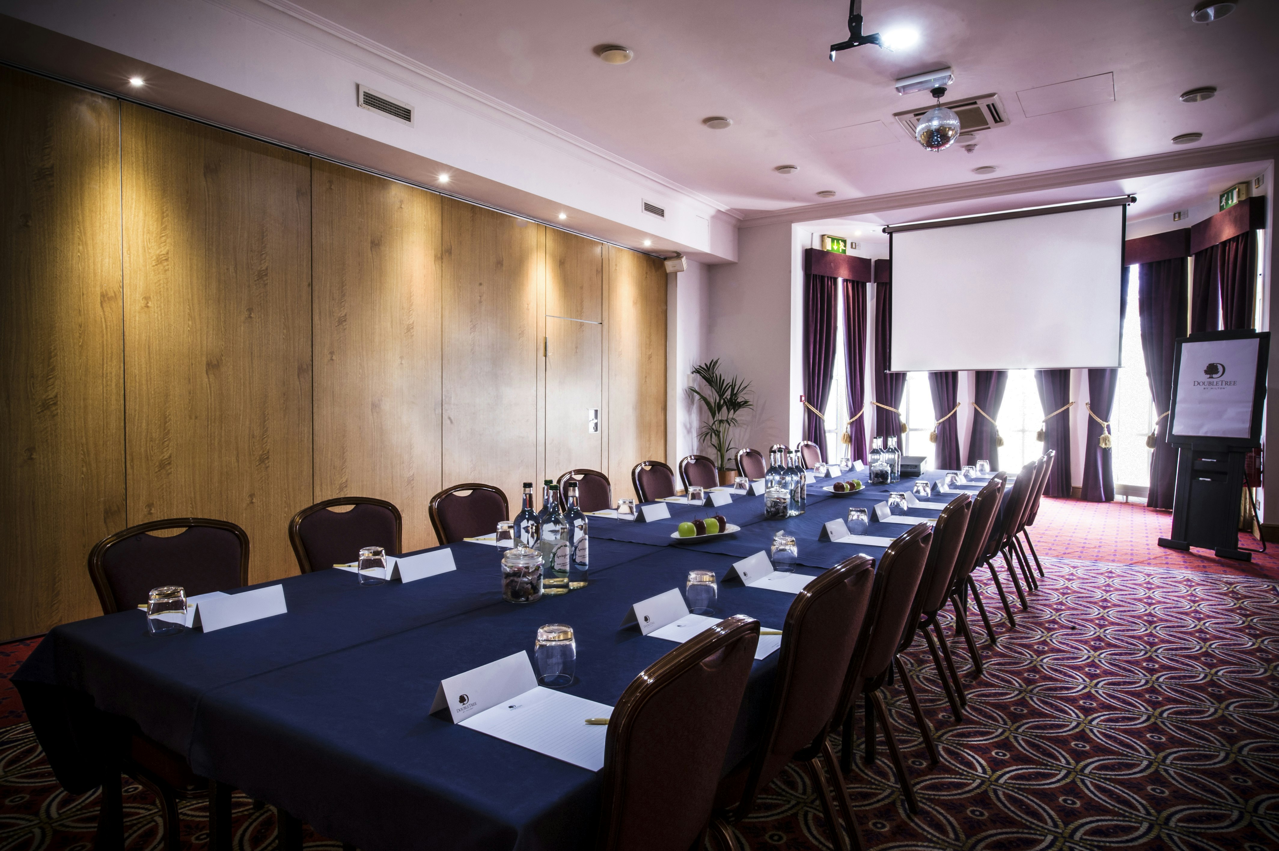 DoubleTree by Hilton Cheltenham - Cotswolds 58/70