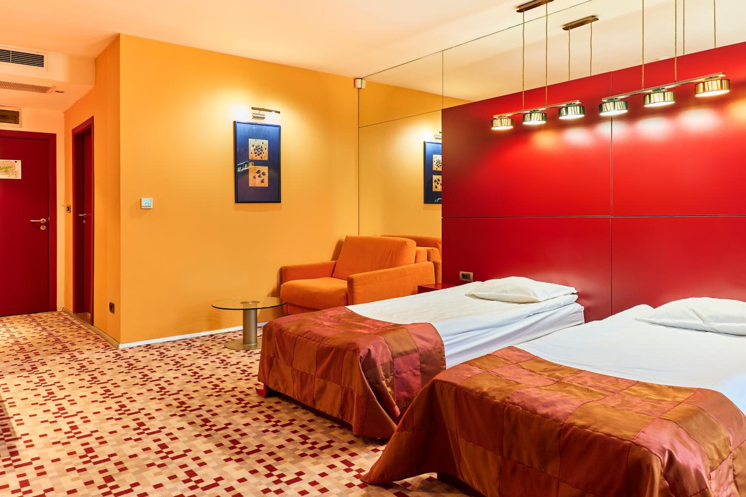 Mirena Hotel 23/50