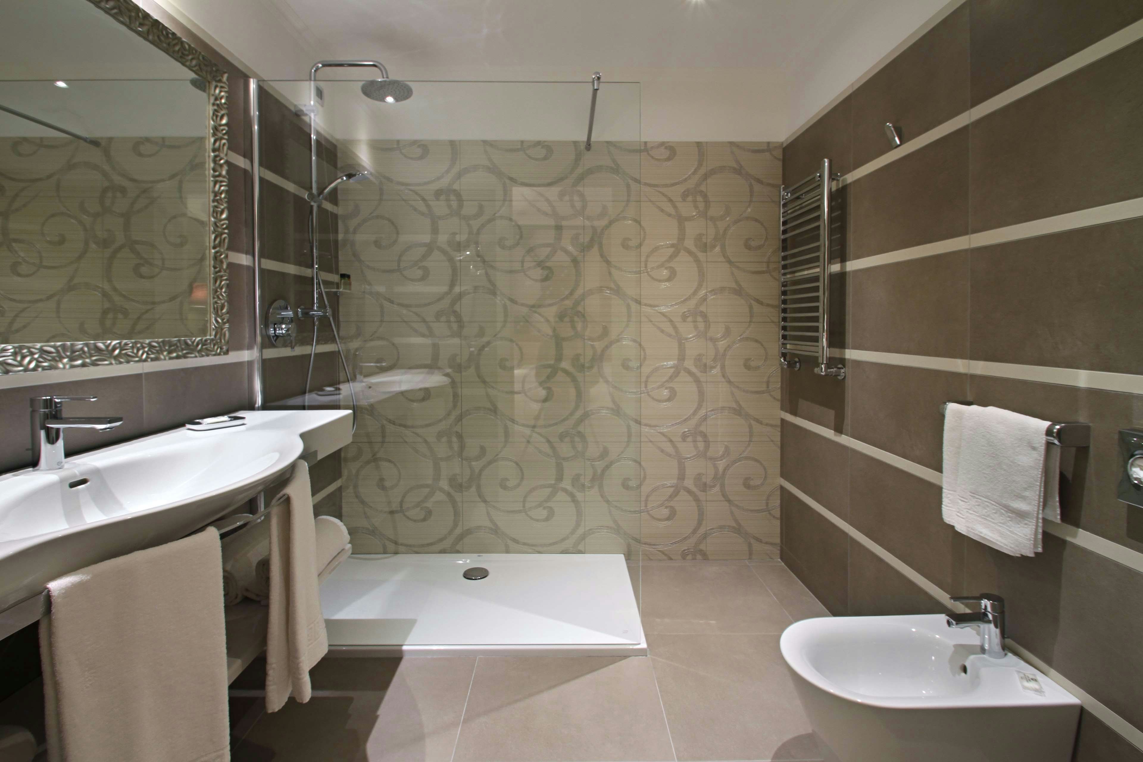 Giberti Hotel 23/25