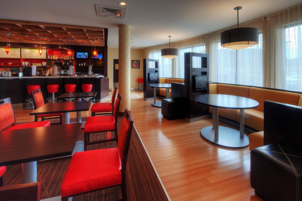 Courtyard Marriott Johnson City 32/59