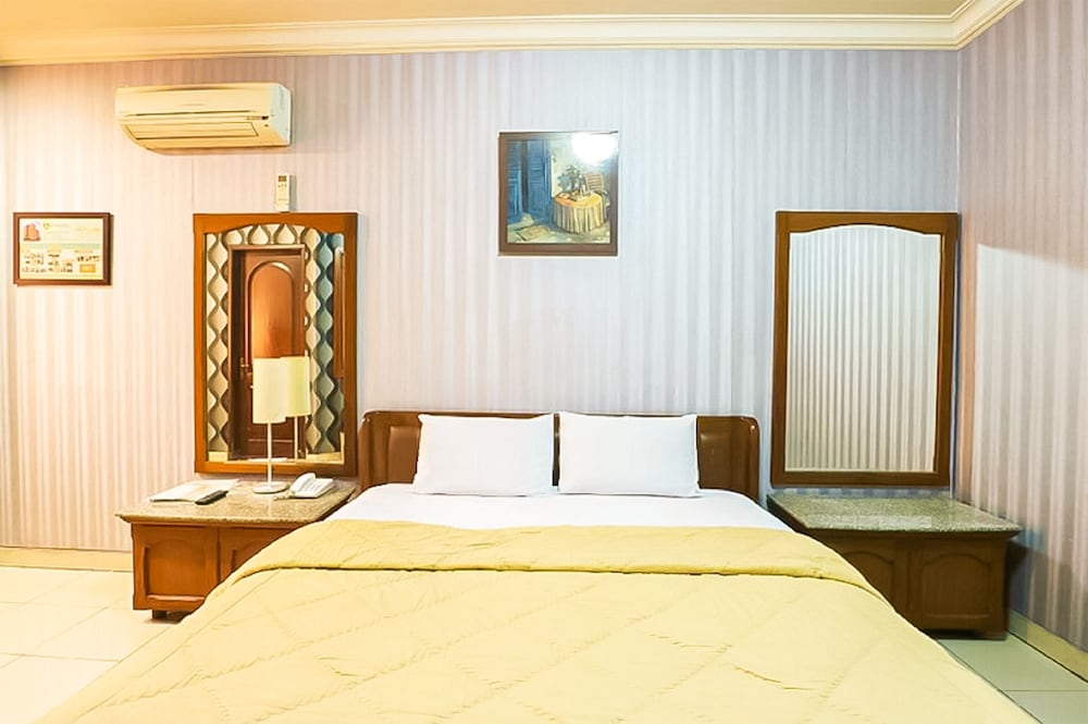 Hotel 678 Kemang 17/33