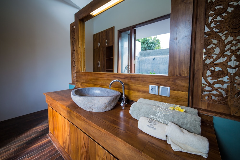 De Moksha Eco Friendly Boutique Resort & Restaurant 73/74