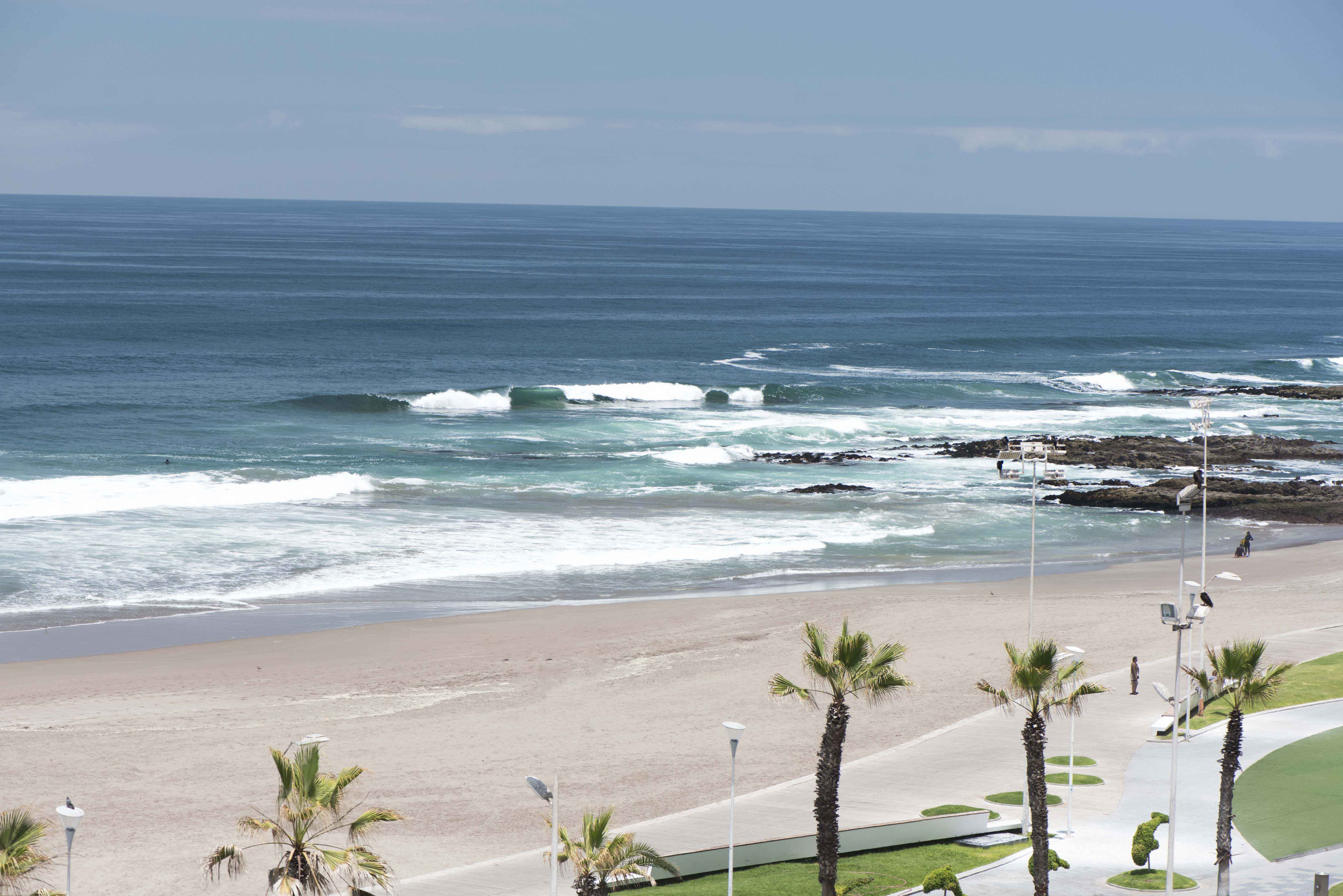 HOLIDAY INN EXPRESS IQUIQUE 72/74