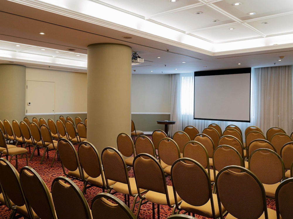 Grand Mercure Sao Paulo Ibirapuera 63/73
