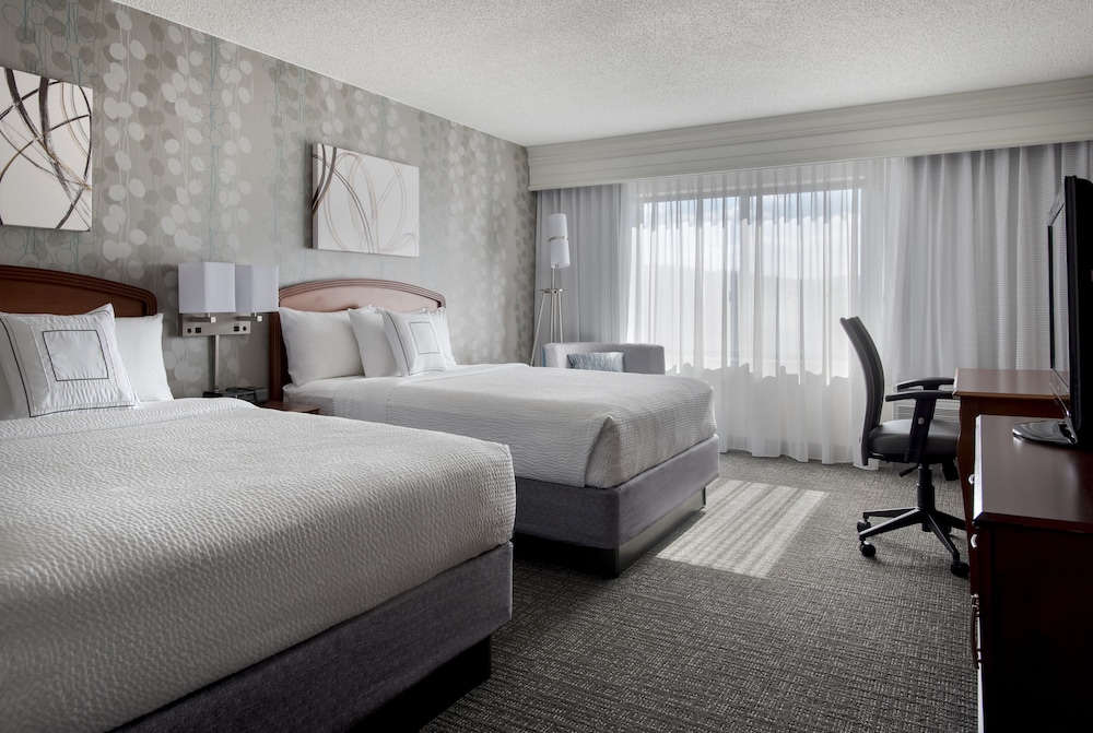 Courtyard by Marriott Lebanon 8/33