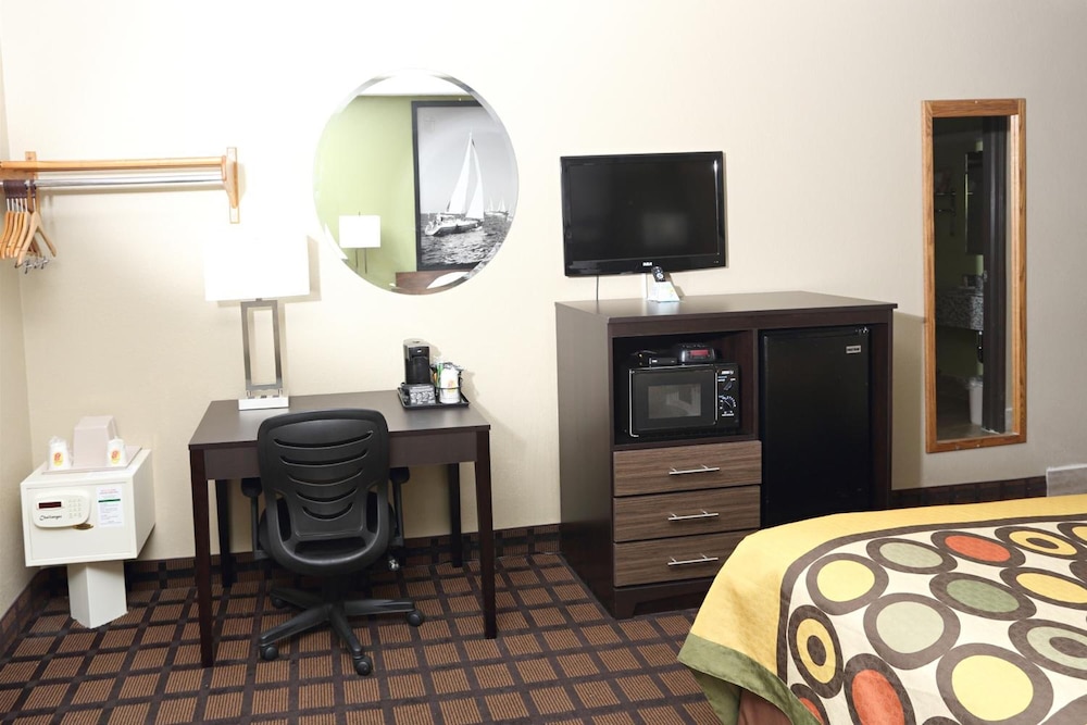 Economy 7 Inn Chesapeake - Portsmouth 22/28