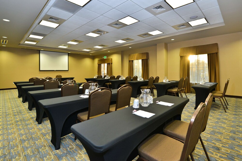 Hampton Inn And Suites Columbia Southeast Ft Jackson 43/47