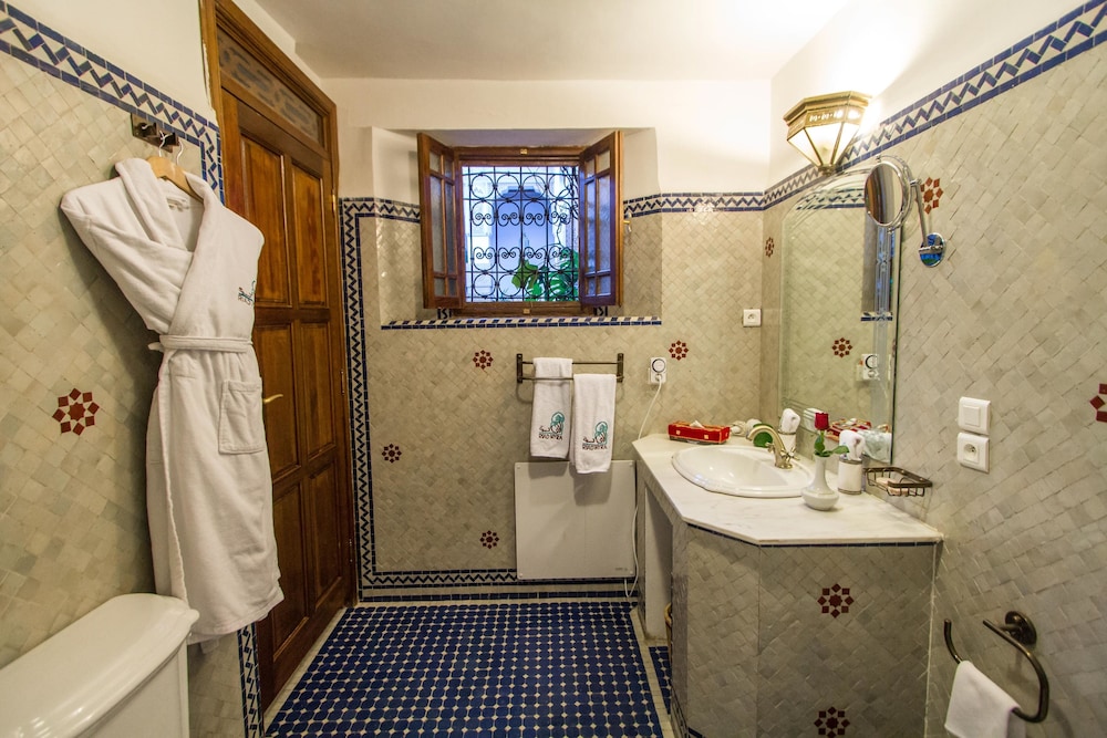 Riad Myra 19/75