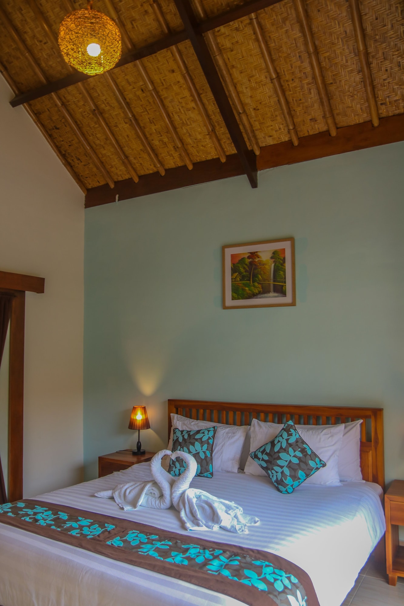 COMFORT, QUEEN BED, GARDEN VIEW, POOL ACCESS