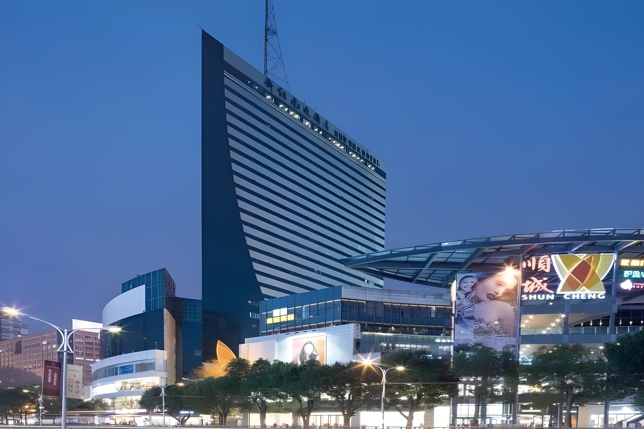 Fairyland Hotel (Kunming Nanping Pedestrian Street Baida) 5/42