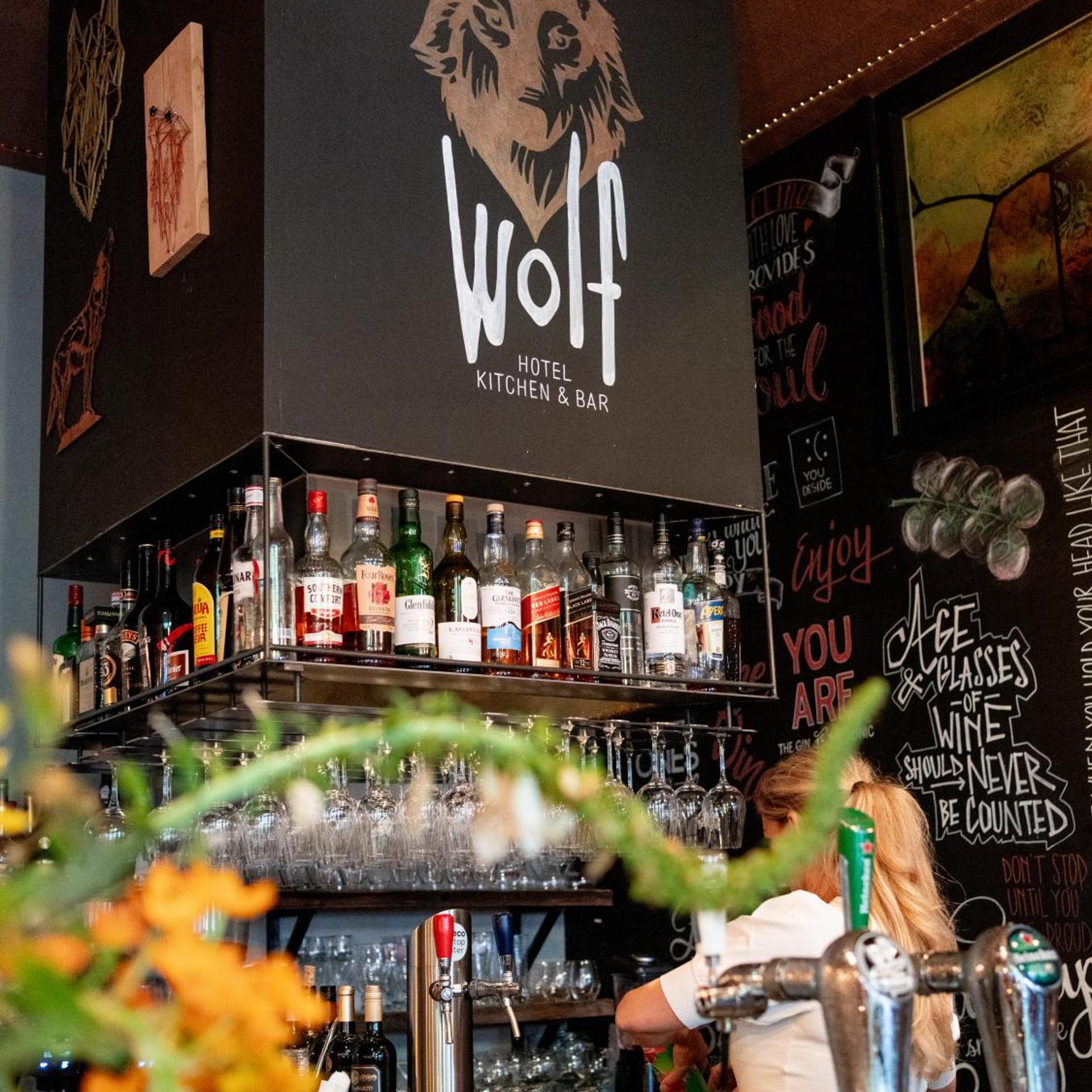 Wolf Hotel Kitchen & Bar 5/50