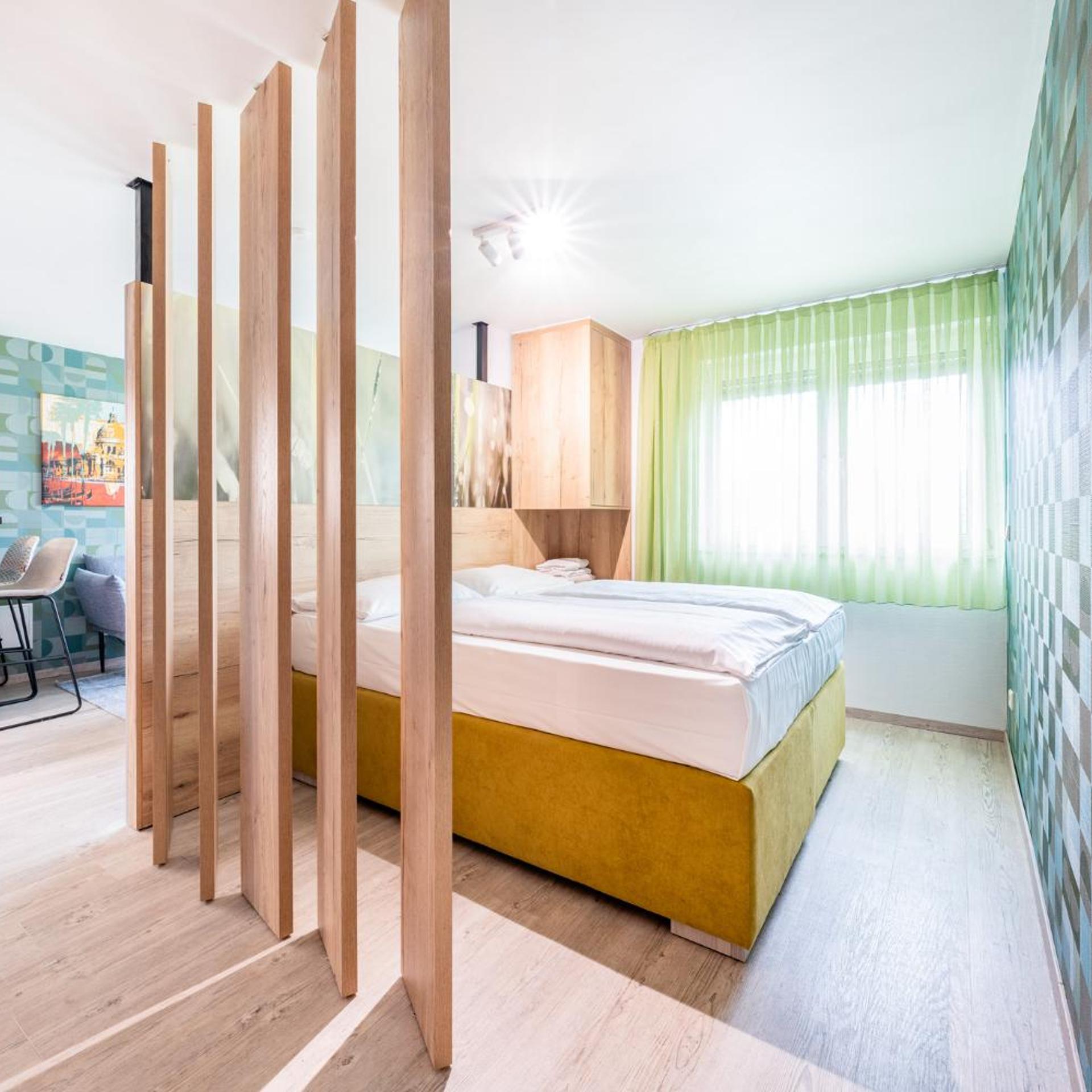 غرفة بغرفتي نوم