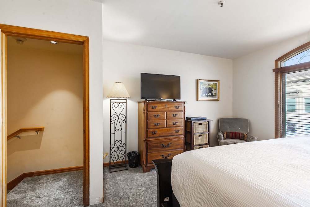 The Caledonian By All Seasons Resort Lodging 20/80
