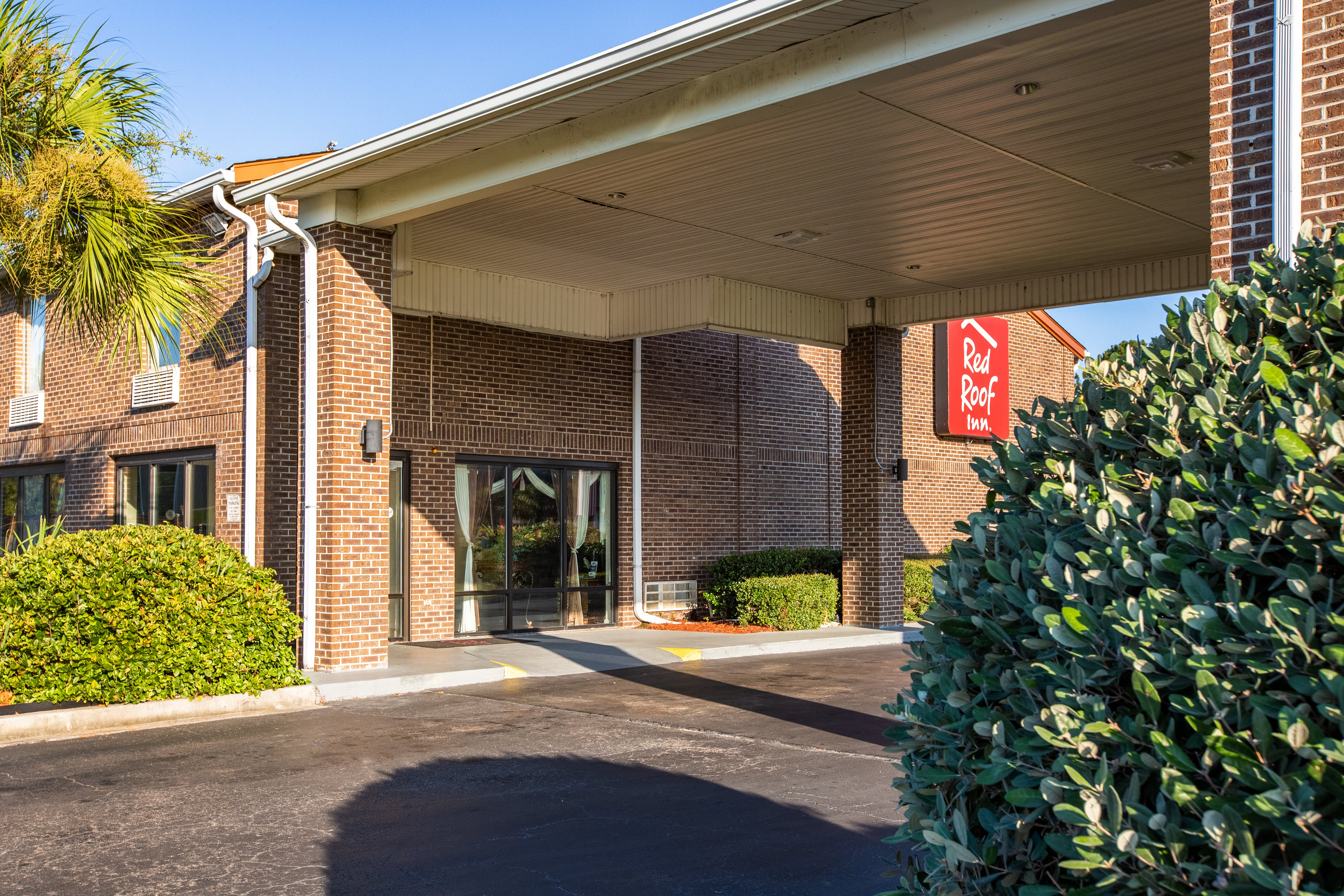 Red Roof Inn Hardeeville 24/26