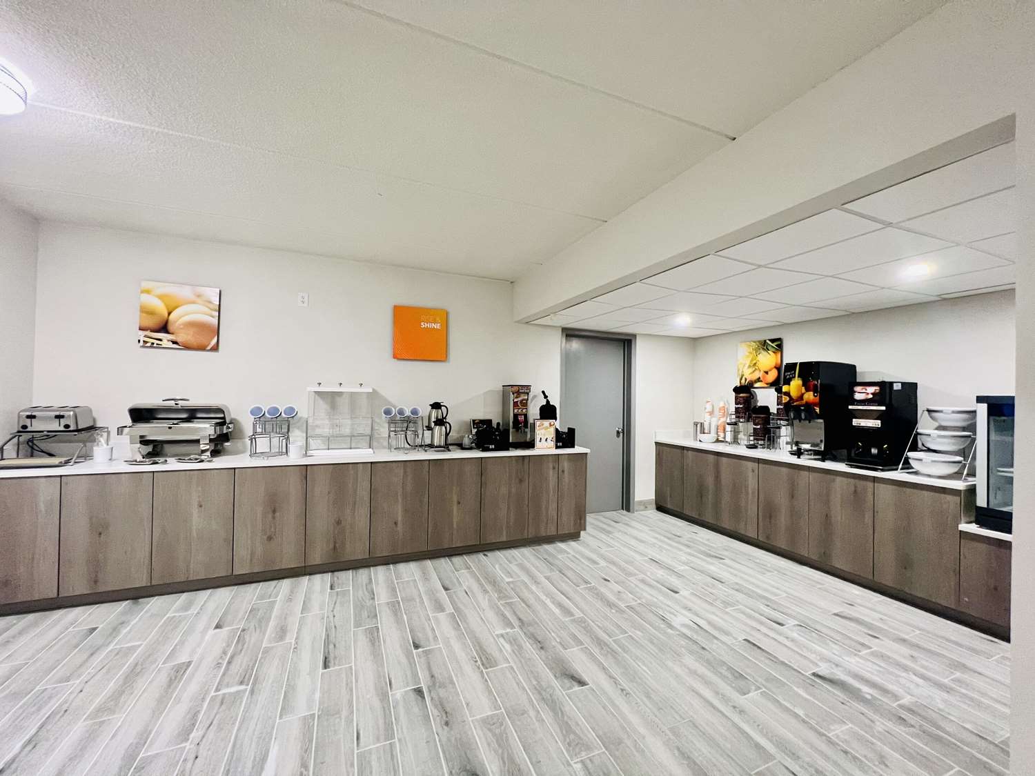 Comfort Inn and Suites Beaver Dam 2/12