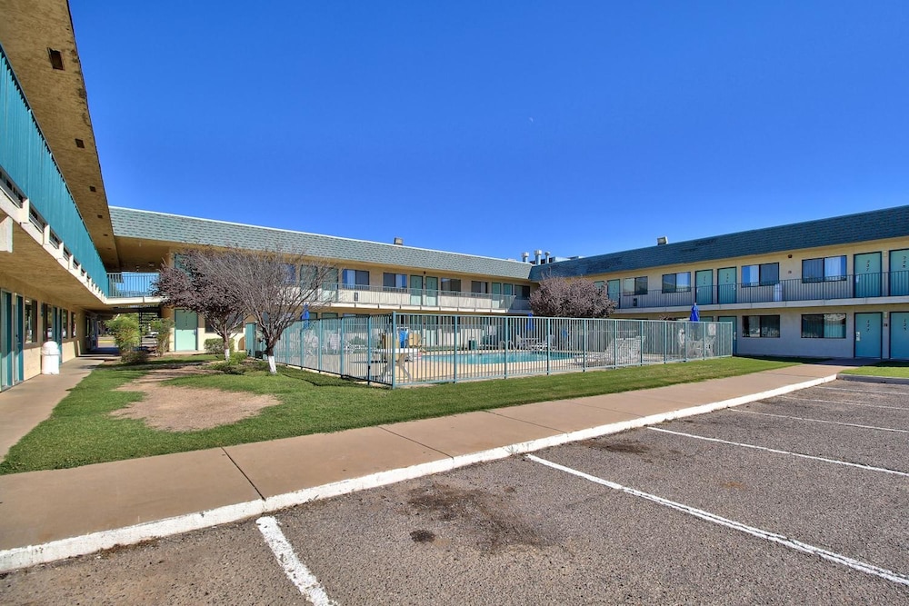Motel6 Douglas, AZ 48/59