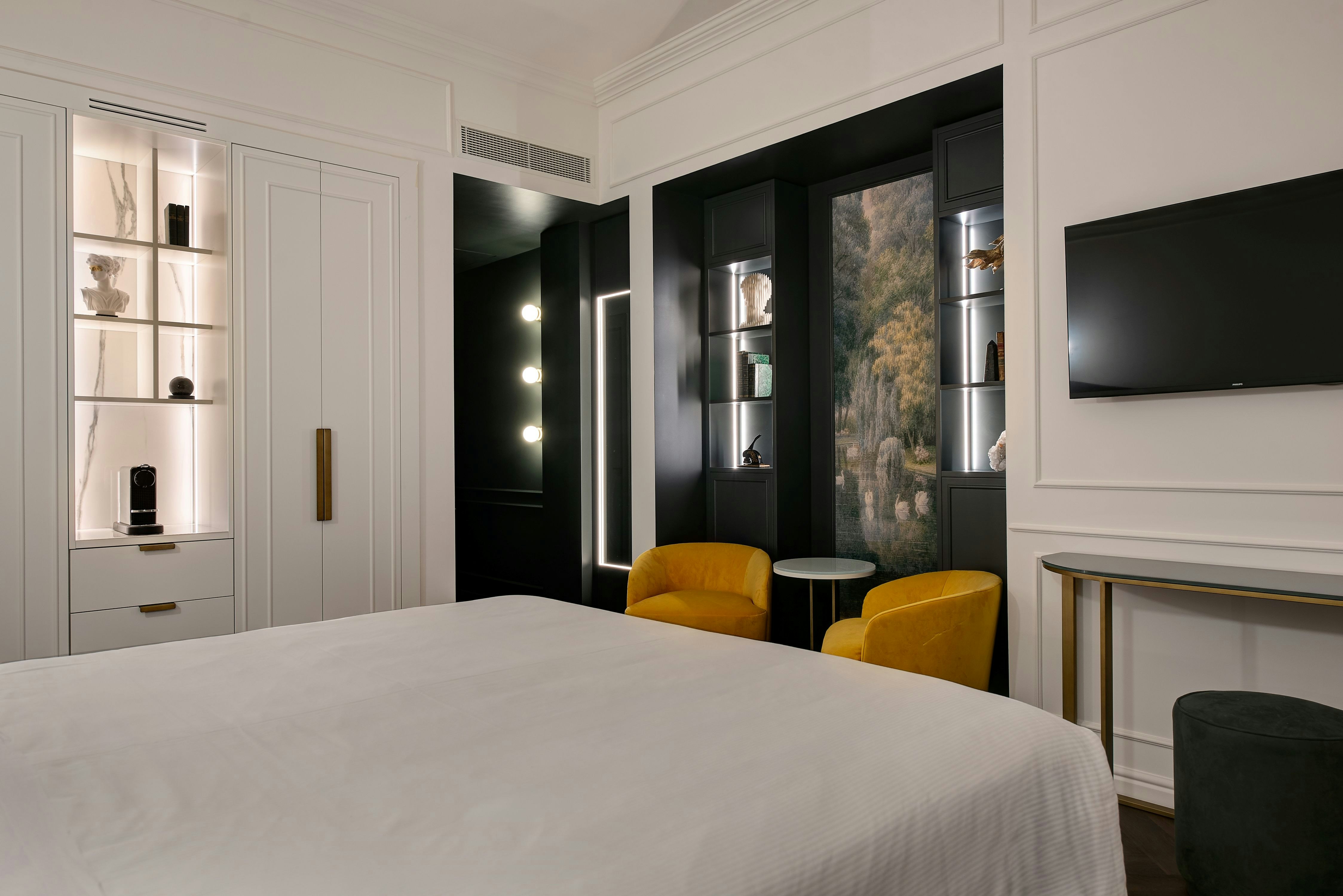 Majestic Palace Sorrento, Curio Collection by Hilton 13/56
