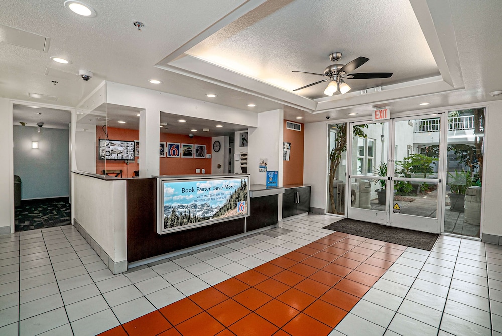 Lobby at Motel6 San Diego, CA - Downtown, SAN DIEGO - CA