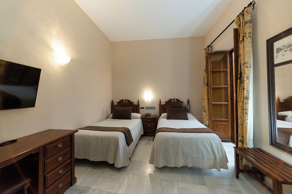 STANDARD, TWIN BEDS