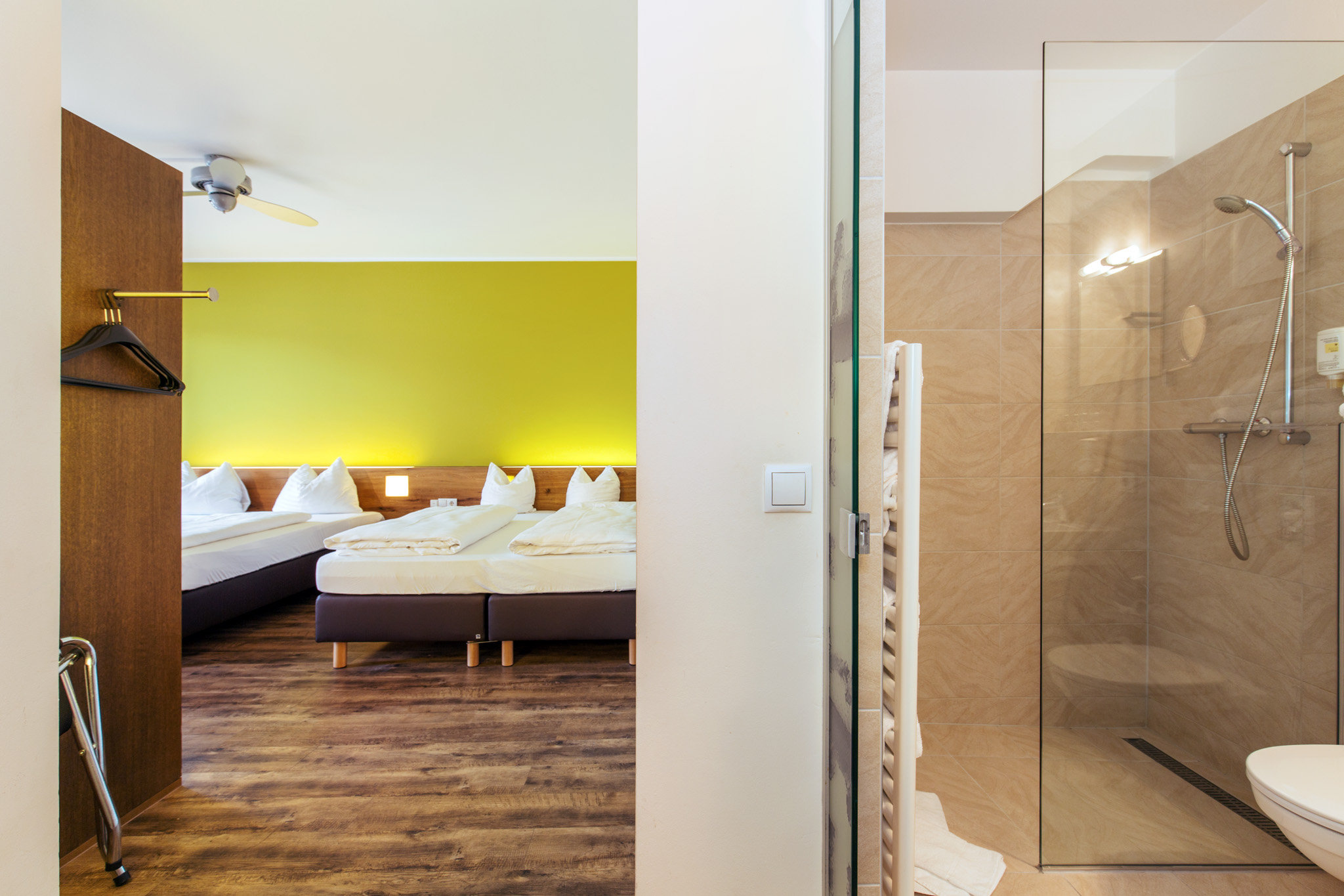 Basic Hotel Innsbruck 48/48
