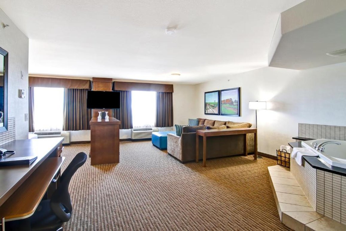 Canalta Hotel Selkirk 25/37