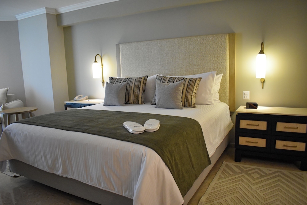Loft, King Bed, Ocean View