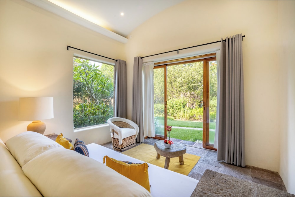 Junior Suite, Queen Bed