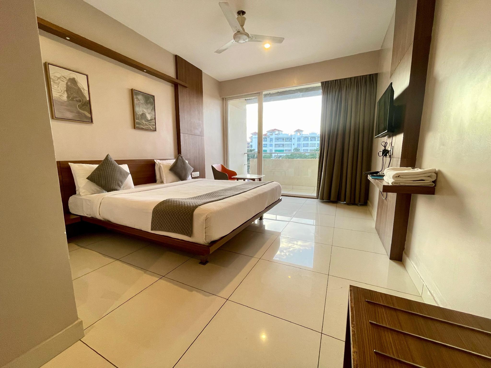Samasth Palatial by Yuvraj group of Hotels 15/30