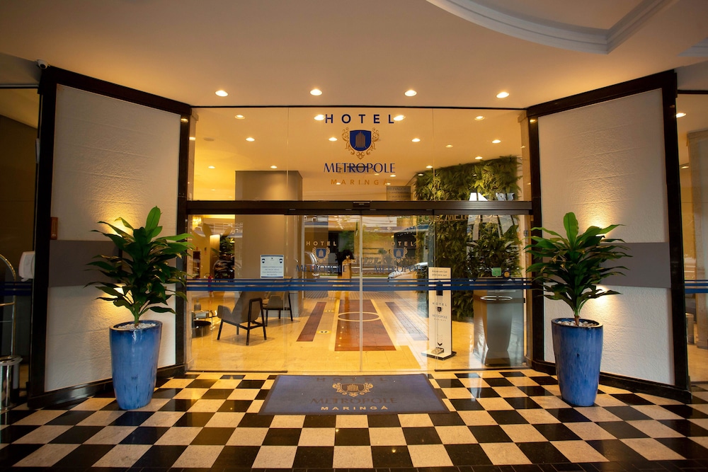 Hotel Metropole Maringa 8/69