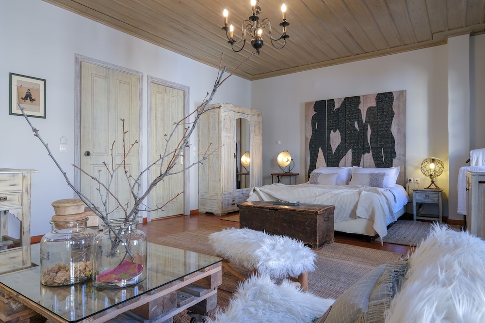 Family Suite, Sofa, Balcony, Amymone Building، Amymone and Adiandi 6/10