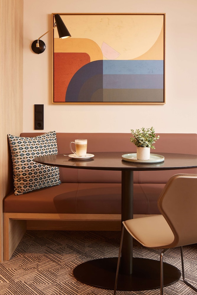Adina Apartment Hotel Dusseldorf 27/50