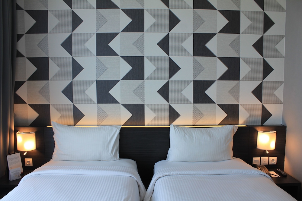 Luminor Hotel Jemursari 25/52