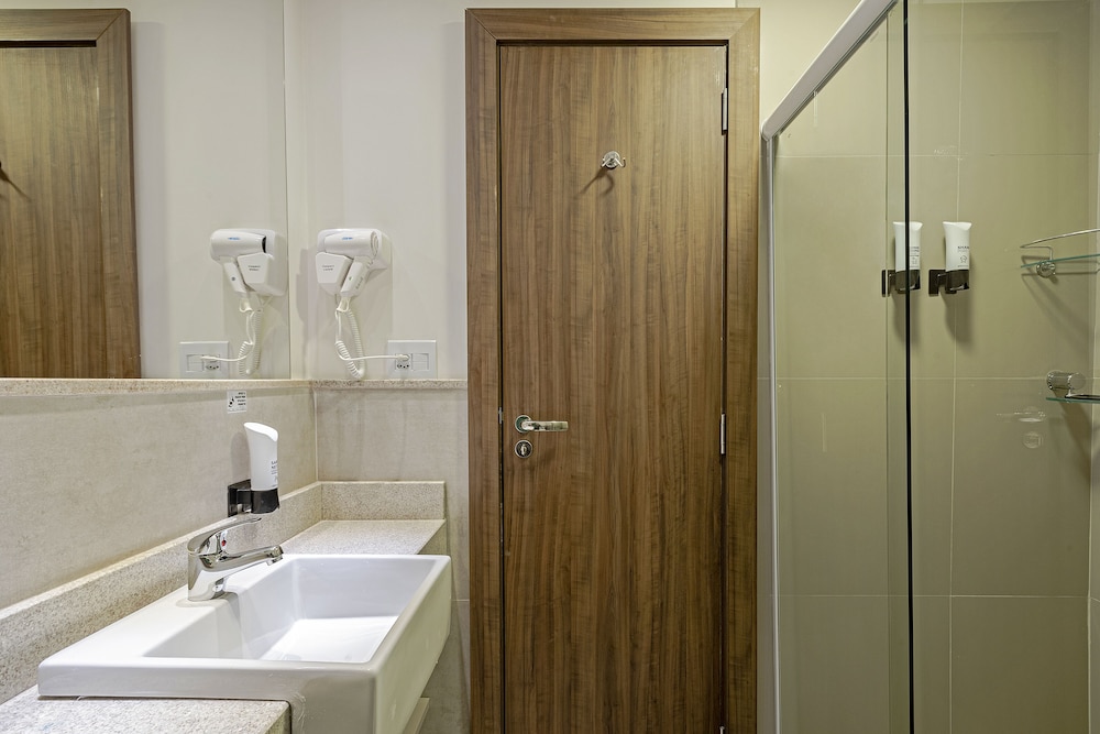 Slim Hotel Guarapuava 18/50