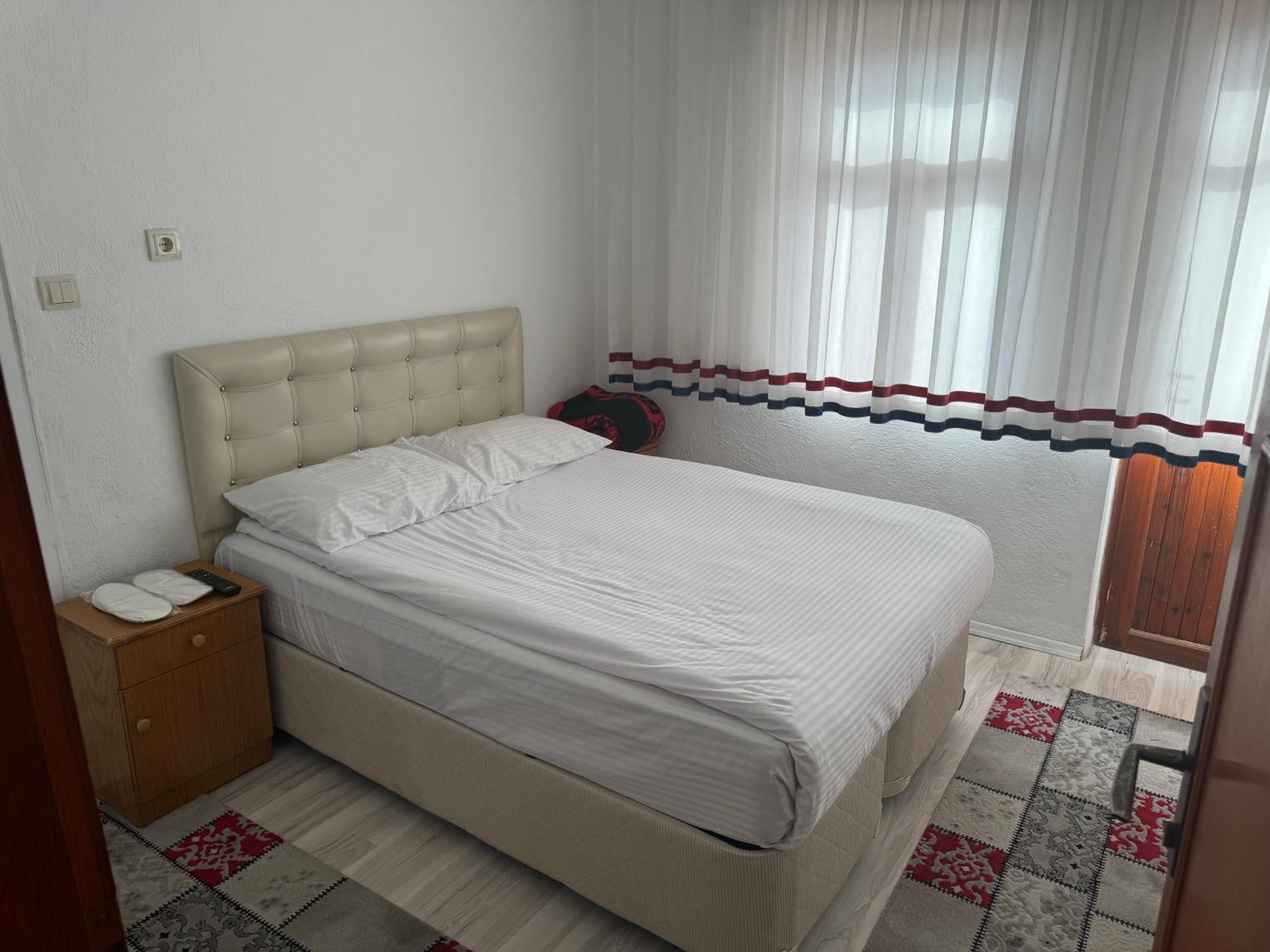 Gumus Hotel 8/50