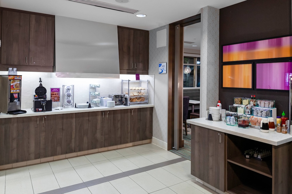 Residence Inn By Marriott Atlanta Mcdonough 36/48