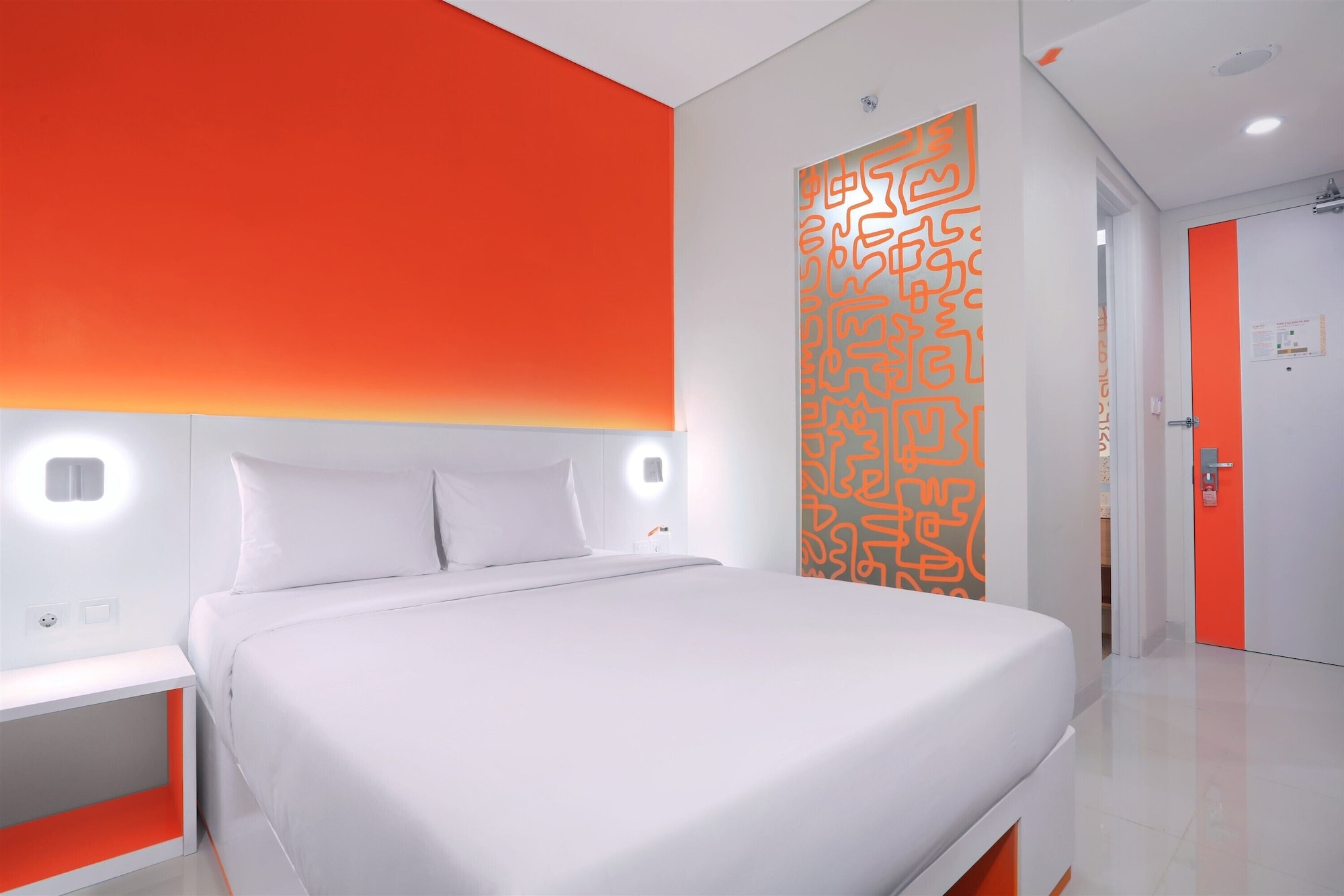 SUPERIOR, DOUBLE BED, CITY VIEW