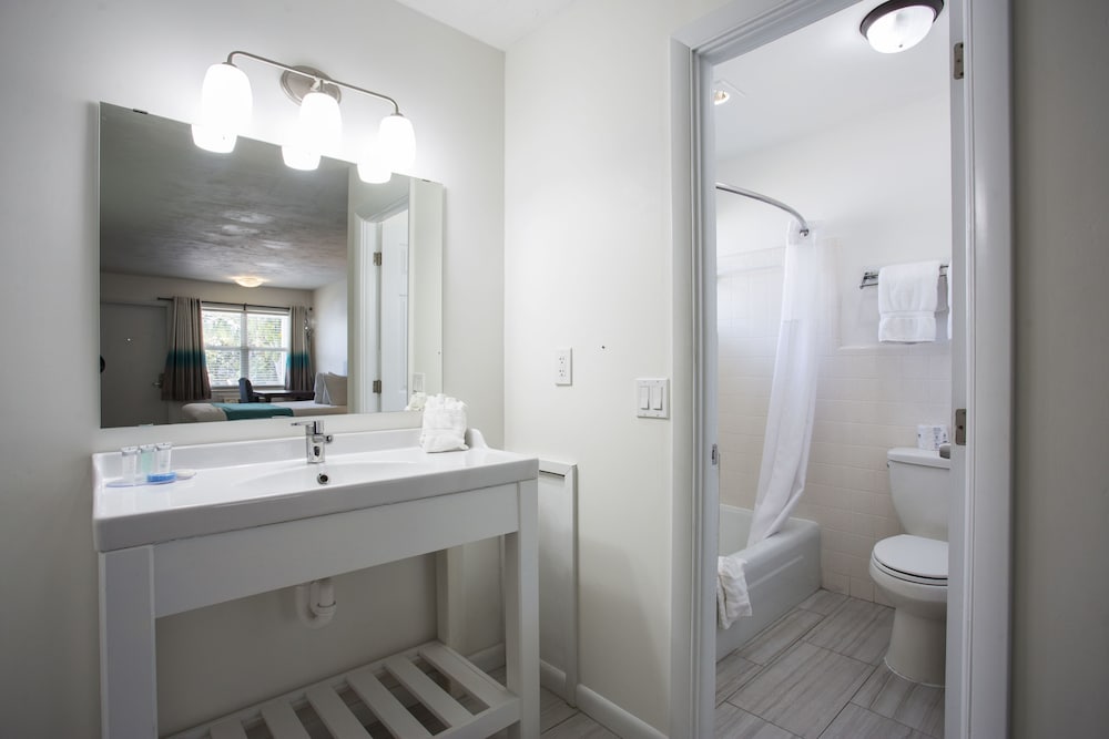 Regency Inn & Suites 54/54