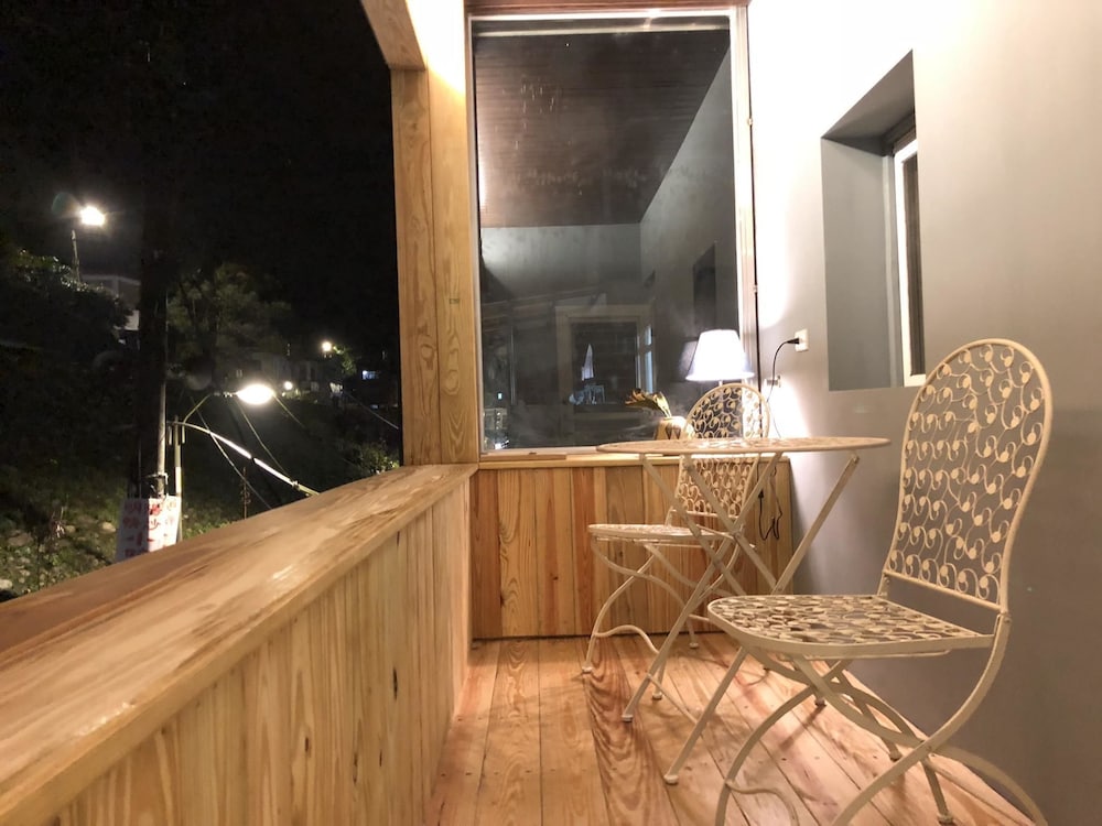 Xi Yin Zhi Su B&B 25/28