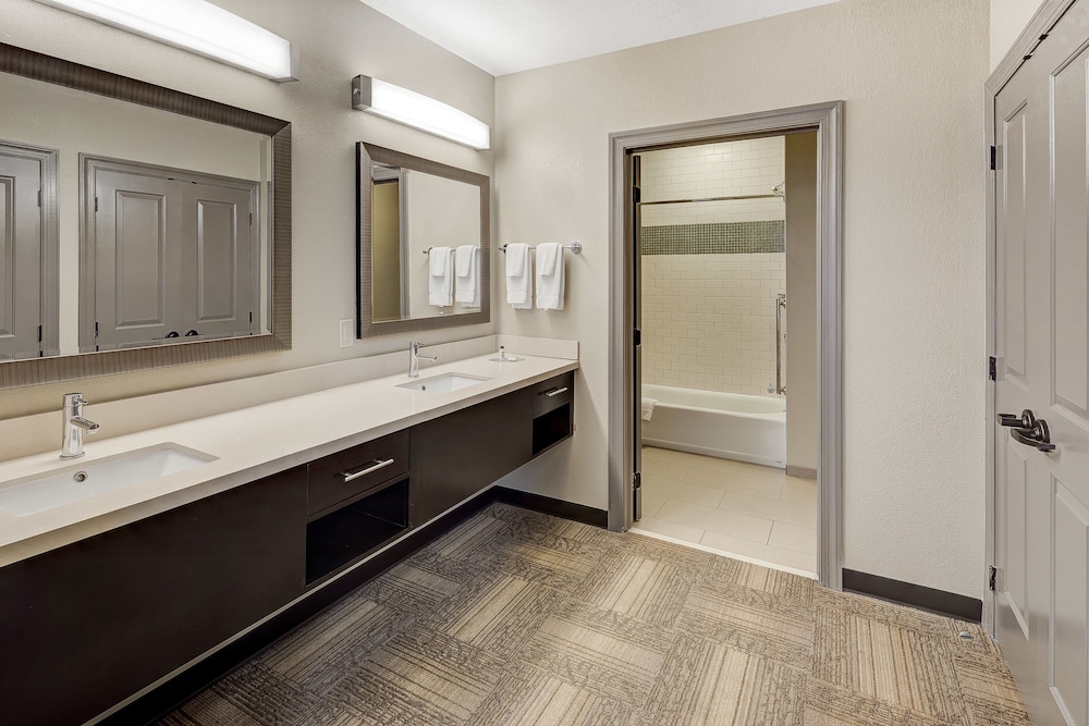 Staybridge Suites BALTIMORE INNER HARBOR 37/80