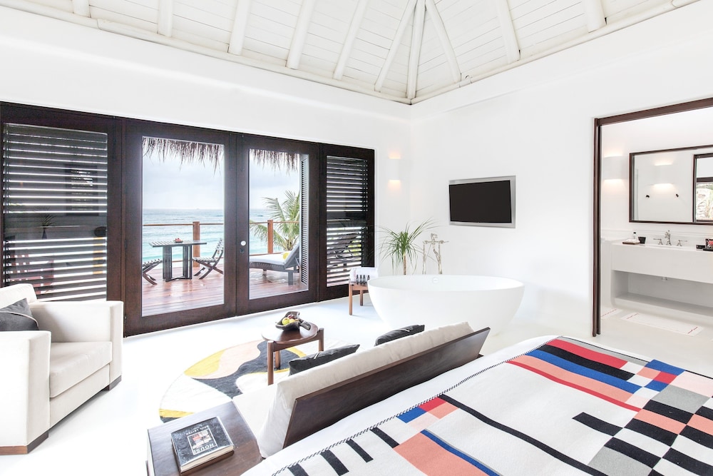 Beach, Suite, King Bed