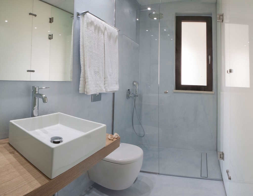 Aethrion Boutique Homes 41/50