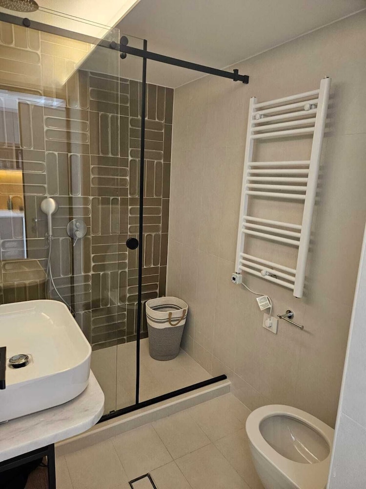 Ototo Luxury Living 44/50